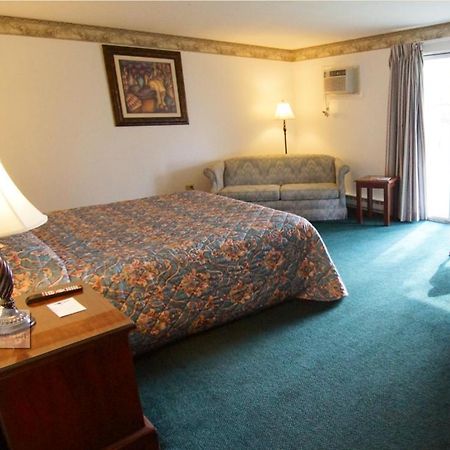 Birds Nest Motel Skaneateles Extérieur photo